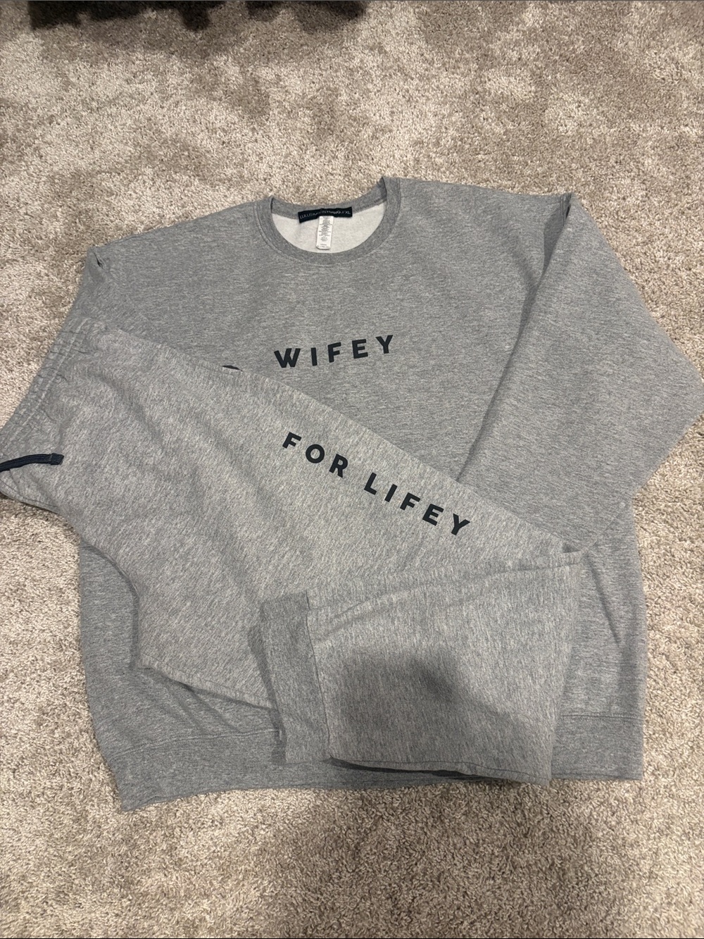Vici 'Wifey for Lifey' sweat set